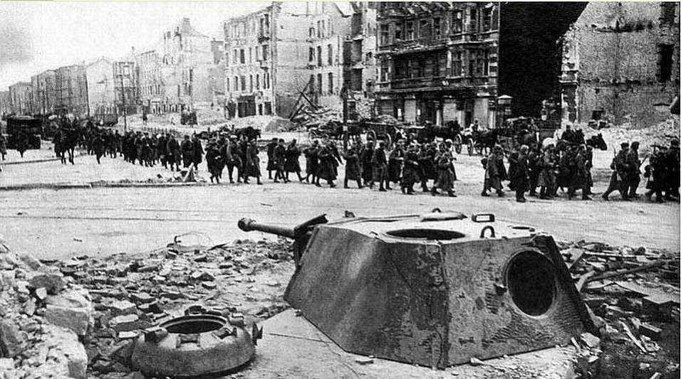 包含柏林联队主场惨败,保级压力持续加大的词条 包含柏林联队主场惨败,保级压力持续加大的词条