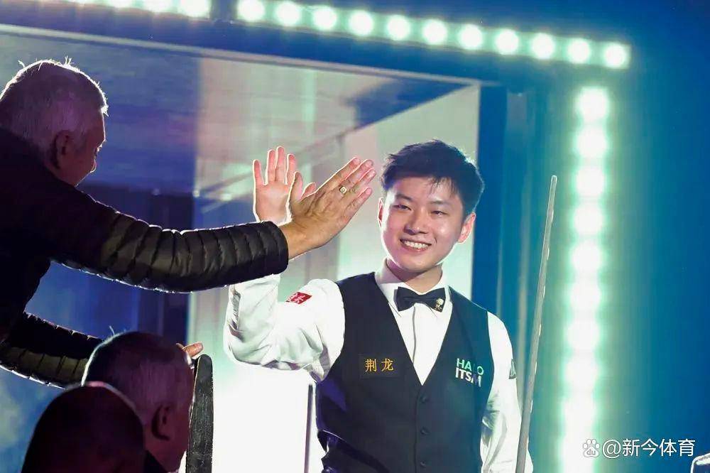 云南队替补球员连发神奇表现,帮助球队逆转 云南队替补球员连发神奇表现,帮助球队逆转