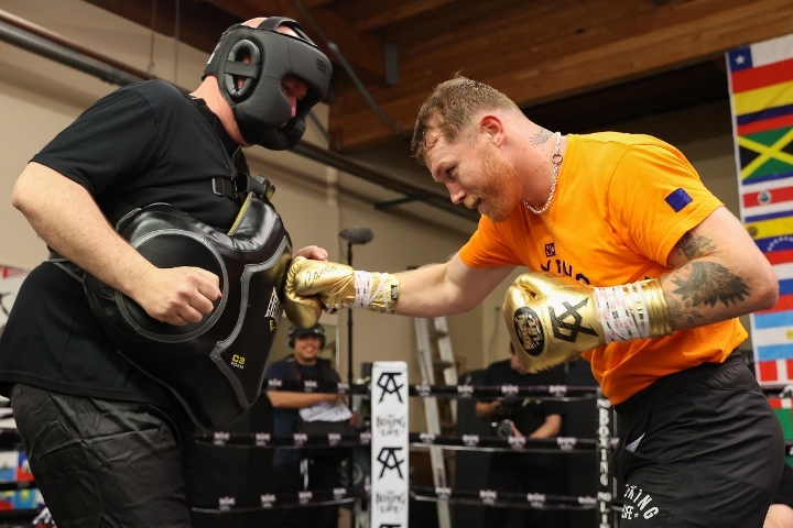 西悉尼流浪者外援训练状态火热，世俱杯淘汰赛关键战的简单介绍