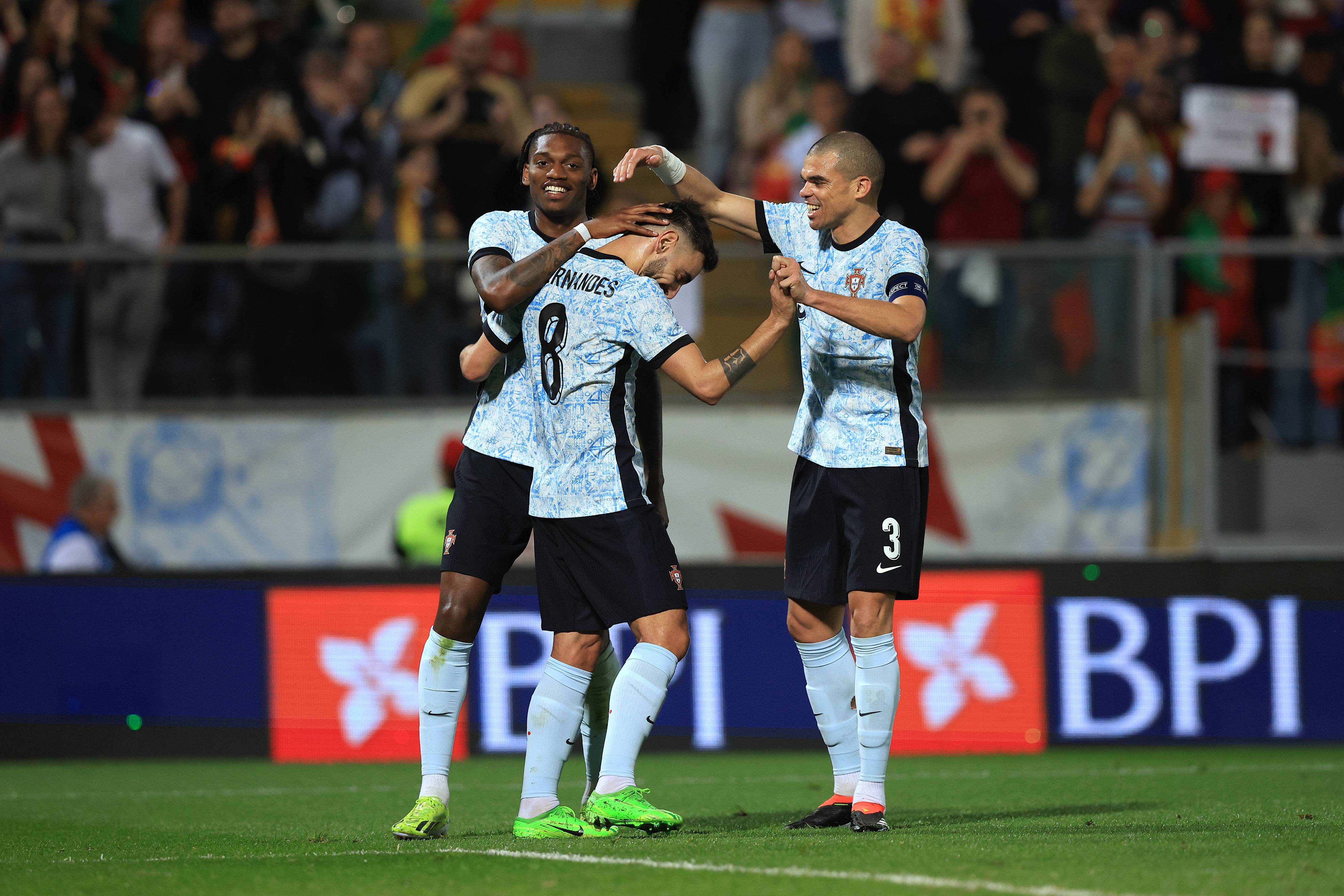 星空体育官网登录网址-瑞典队主场大胜，晋级欧洲杯16强！的简单介绍