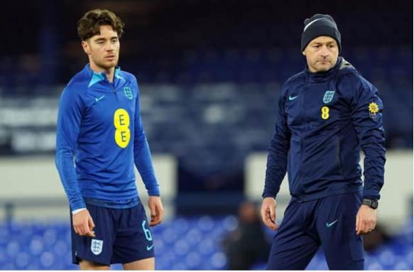 星空体育活动-包含布里斯托尔城主场击败米德尔斯堡，喜获胜利的词条