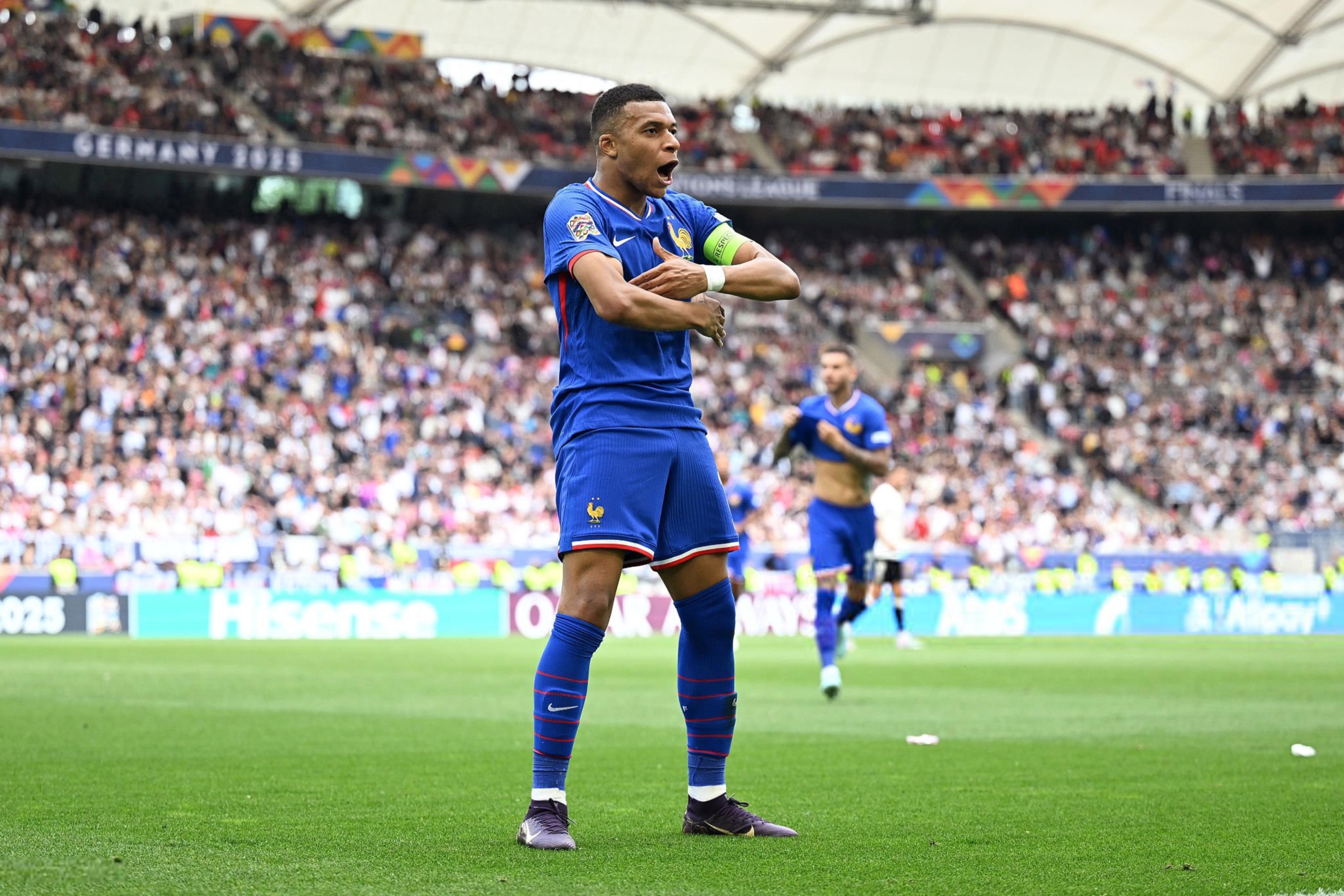 星空体育培训-球队遭遇连败，球员状态持续低迷