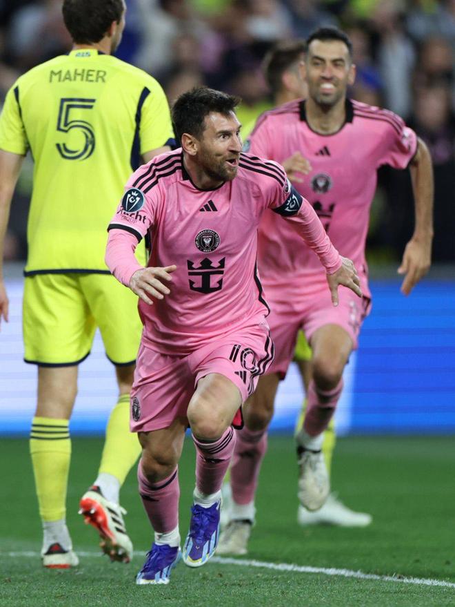 星空体育投注-足球明星意外受伤，将缺席本赛季剩余比赛的简单介绍