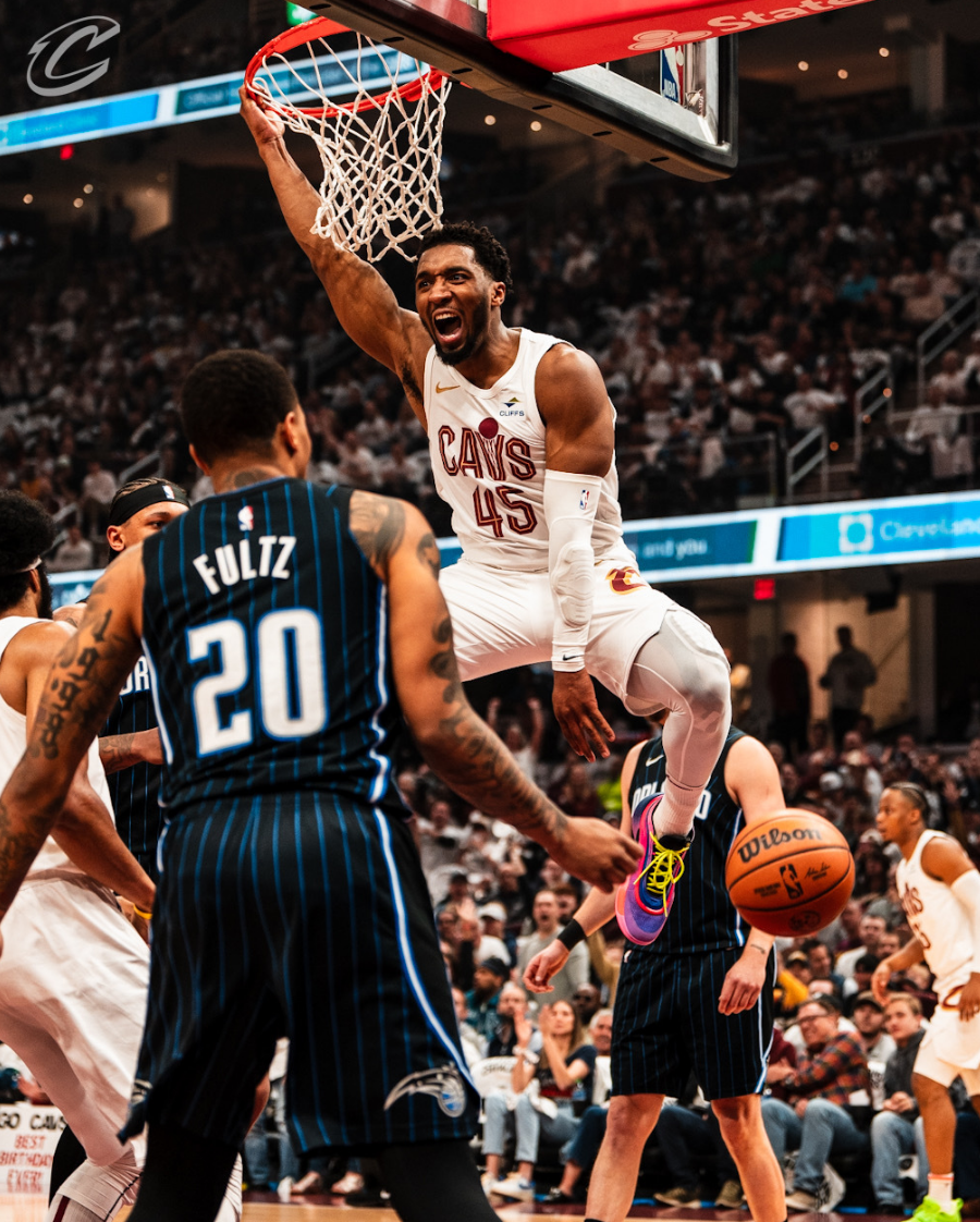 爵士险胜奇才,米切尔砍下33分 爵士险胜奇才,米切尔砍下33分