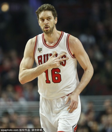 包含老鹰客场战胜公牛,迎来两连胜的词条 包含老鹰客场战胜公牛,迎来两连胜的词条